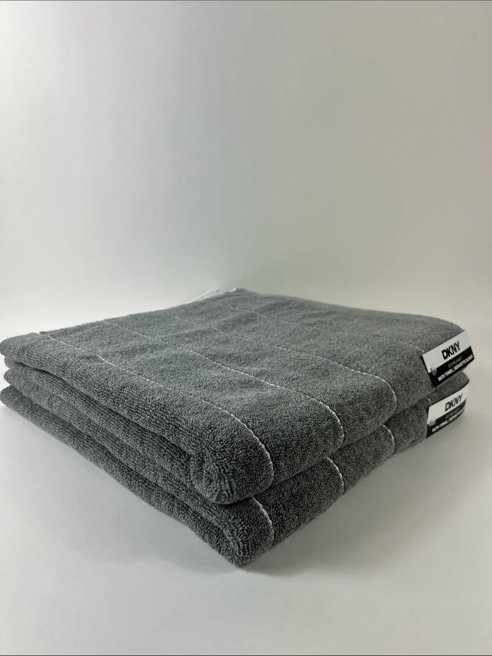 DKNY Eco Melange Bath Towels Medium Gray White Stripe Soft Cotton Set of 2 NEW
